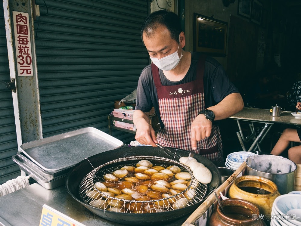 董家肉圓二哥的店。南投必吃美食｜晚來就吃不到的水里人氣美食『董家三兄弟肉圓』