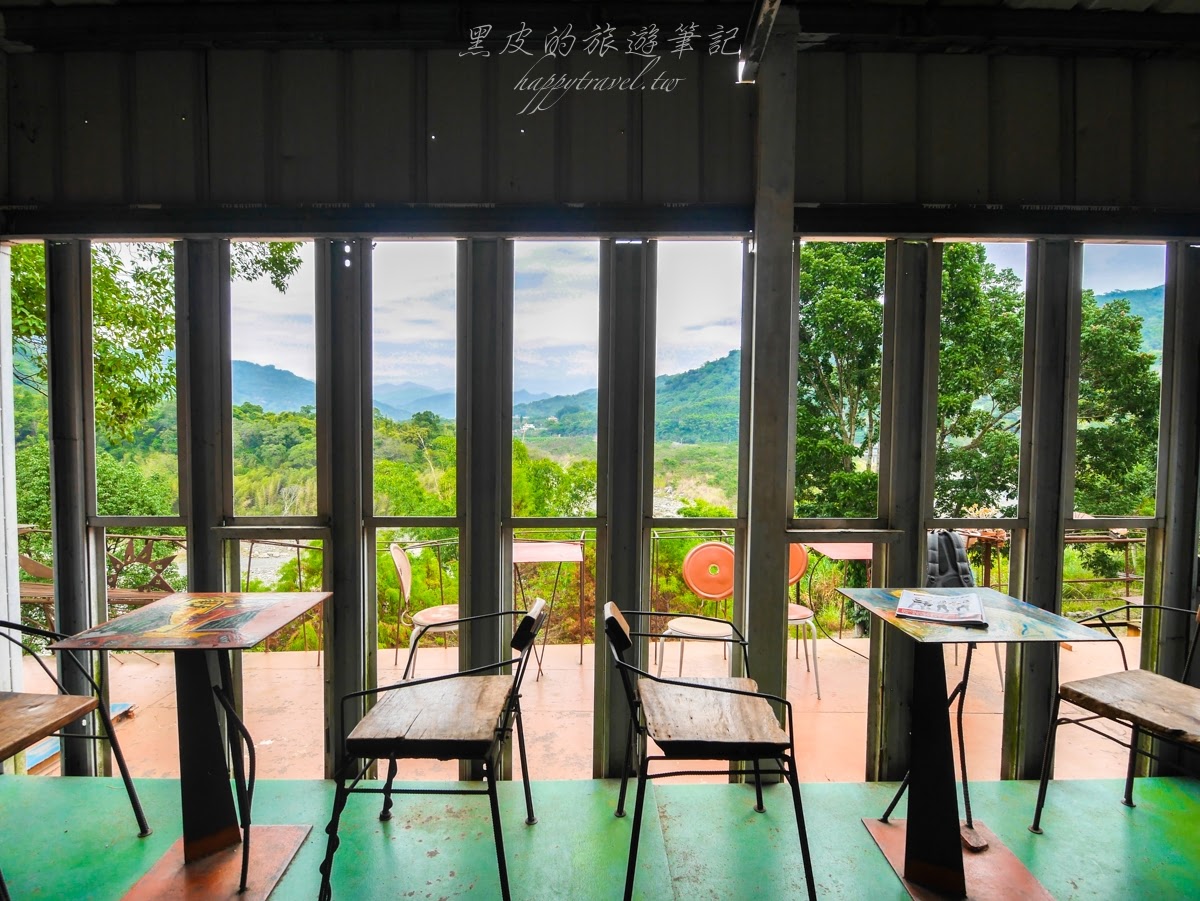 南投國姓景點。『鐵帽咖啡』藝術風格鐵雕咖啡館，超個性老闆，隨性享受生活態度，南投咖啡廳推薦