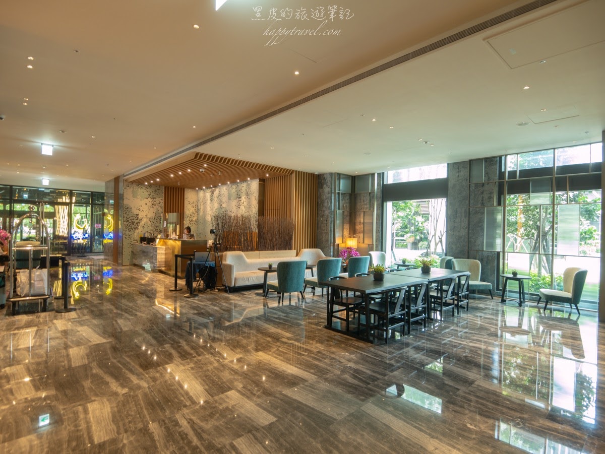 新光傑仕堡有氧酒店。新北飯店｜在房內就可以享受居高臨下的視覺感受，絕美的新北夜景住宿