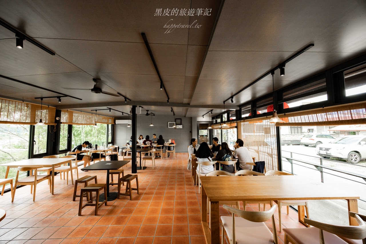 基立屋 KerithHouse|山城中的靜謐咖啡廳,在木質的懷舊空間享受著景觀下午茶,埔里咖啡廳/埔里美食 8 基立屋 KerithHouse|山城中的靜謐咖啡廳,在木質的懷舊空間享受著景觀下午茶,埔里咖啡廳/埔里美食