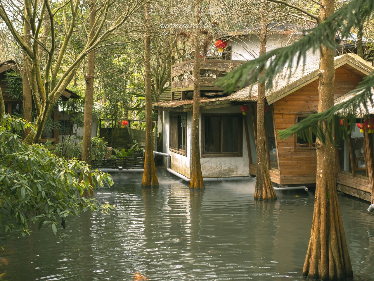 苗栗景點。卓也小屋藍庄咖啡館｜宛如走進早期農村時期的懷舊咖啡廳，在玻璃屋裡享受著靜謐的咖啡時光，三義咖啡廳/三義景點/苗栗咖啡廳