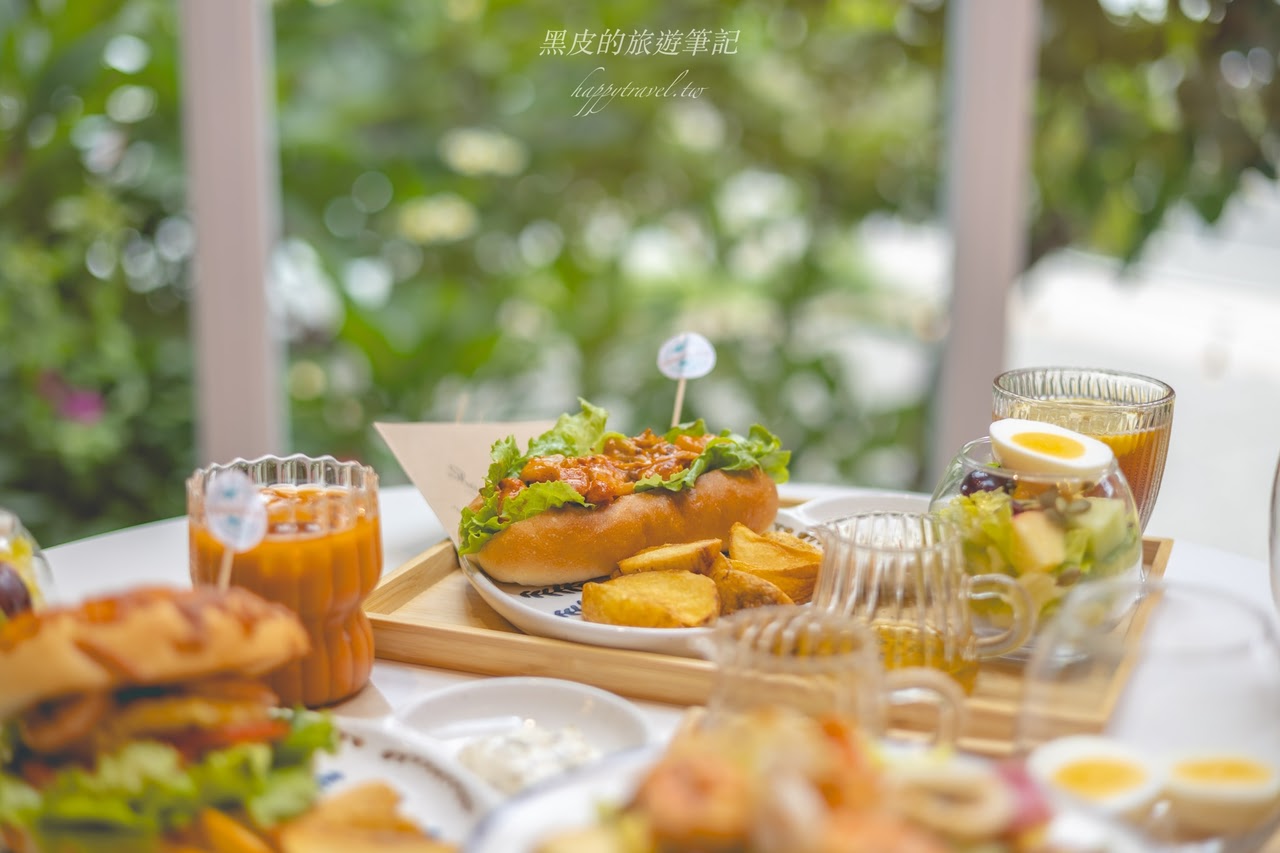 恆春咖啡廳。Summer Box 夏天的盒子/卡莉特詩手作甜點坊，夏天繽紛風格叢林咖啡廳